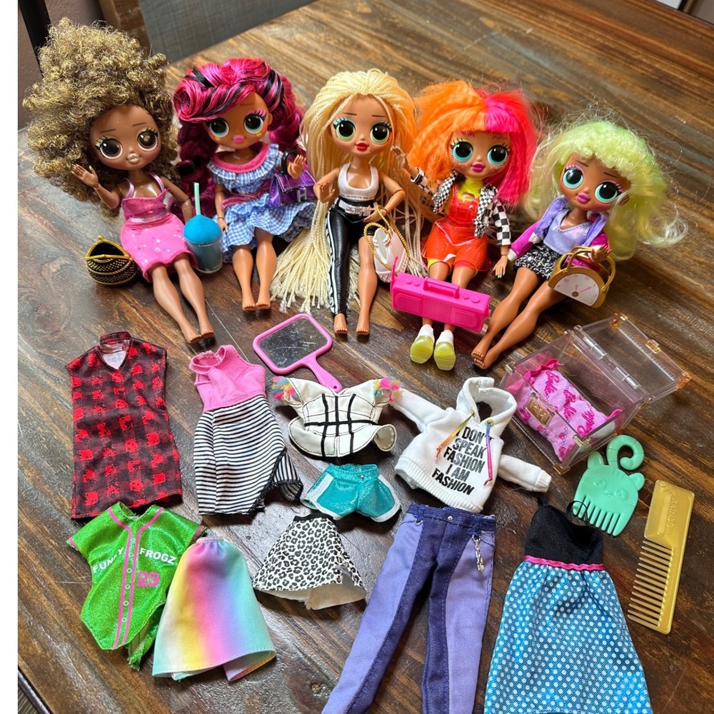 LOL Surprise OMG 9" Fashion Doll Lot of 5 with Clothes and Accessories Bundle